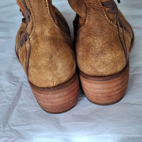 Taos Footwear Shoes Taos Artisan Leather Embroidered Lace Up